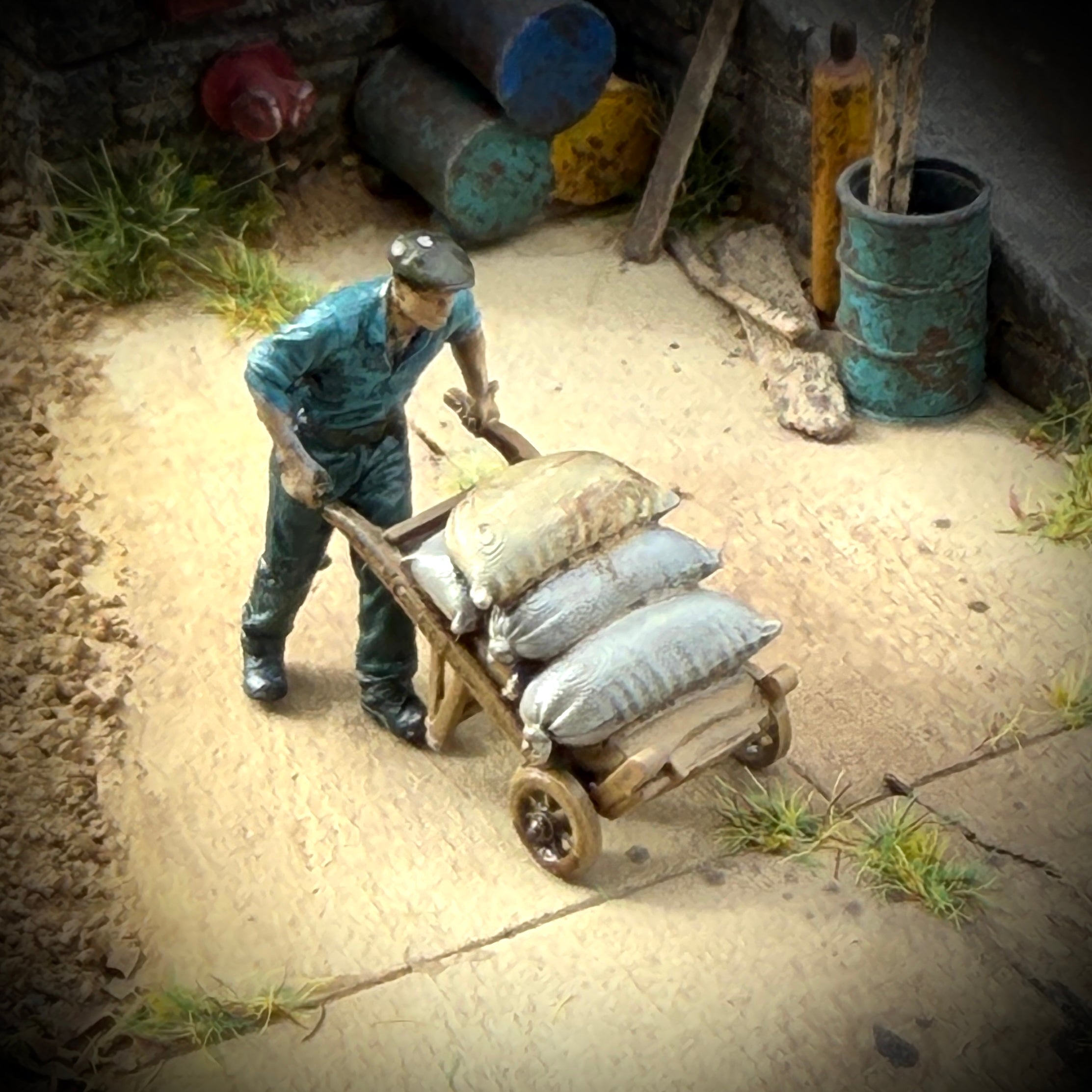 Back Breaker- HO Scale Figure