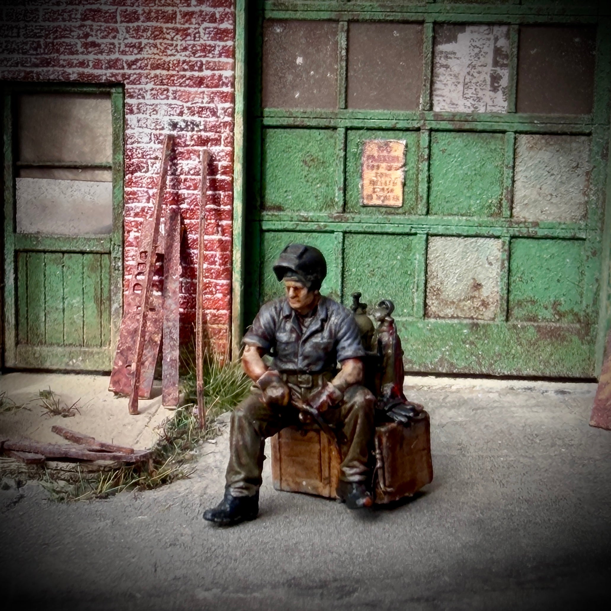 The Welder - HO Scale Figure