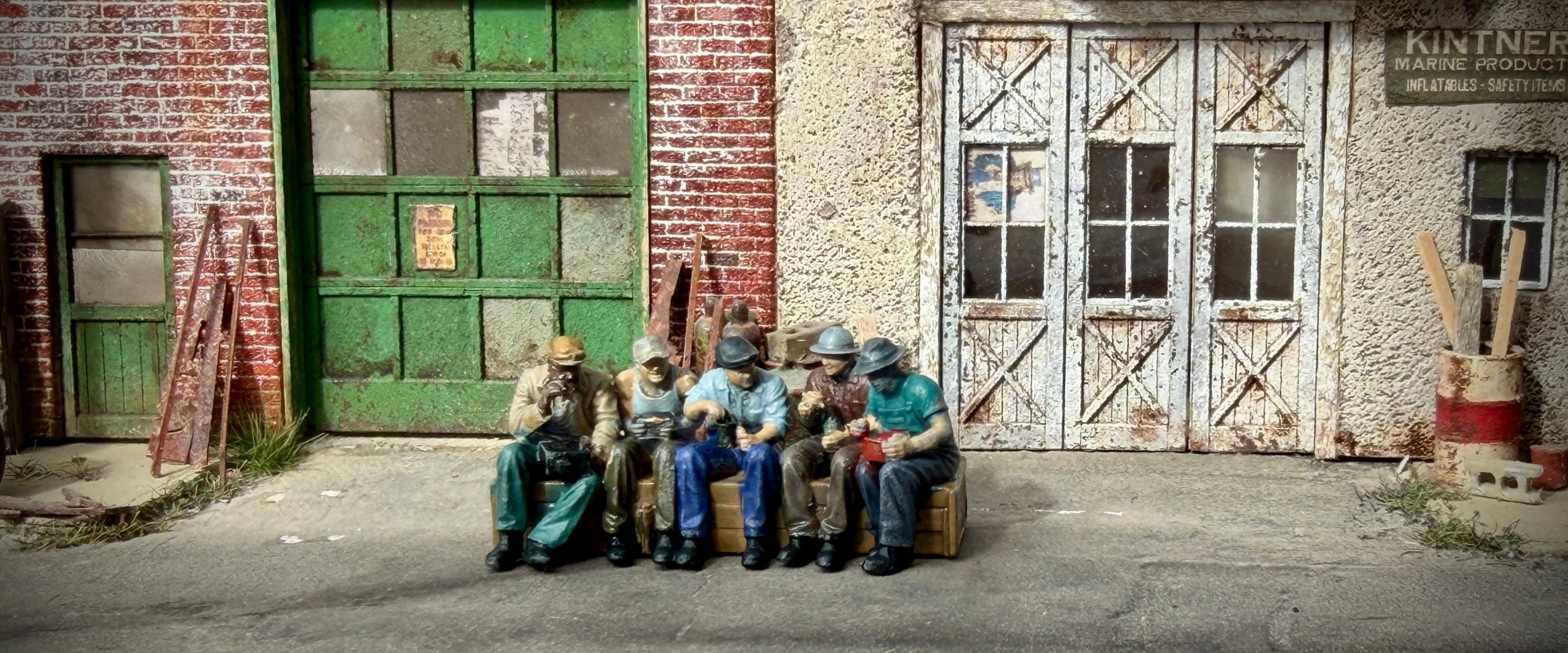 Lunch for Five - HO Scale Figure