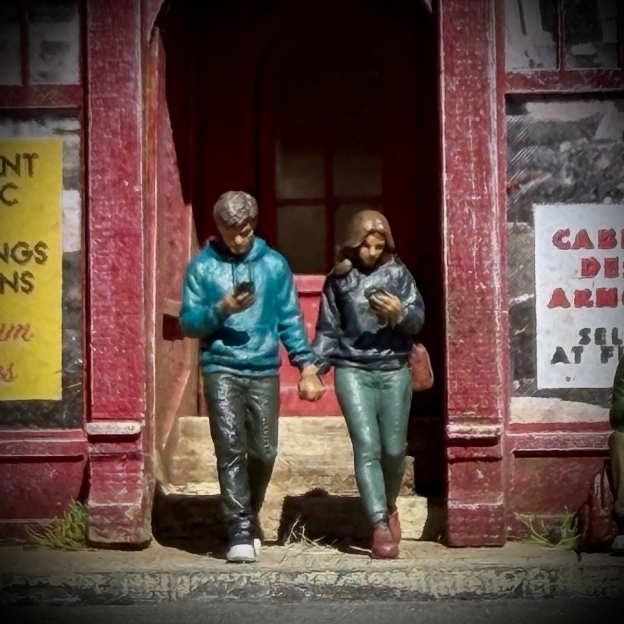 Modern Love - HO Scale Figure