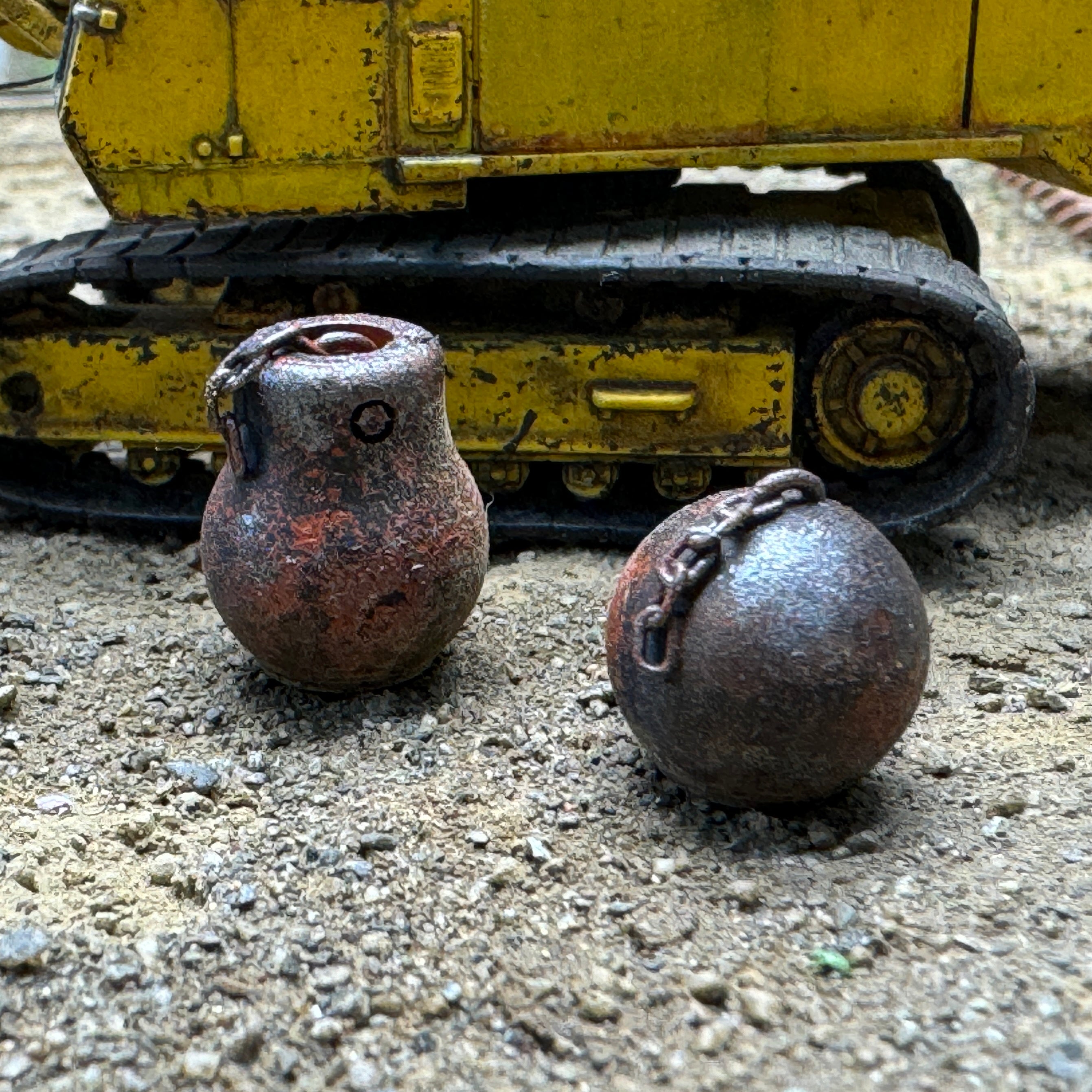Wrecking Balls ( Set of 4) - Resin Detail Part HO Scale