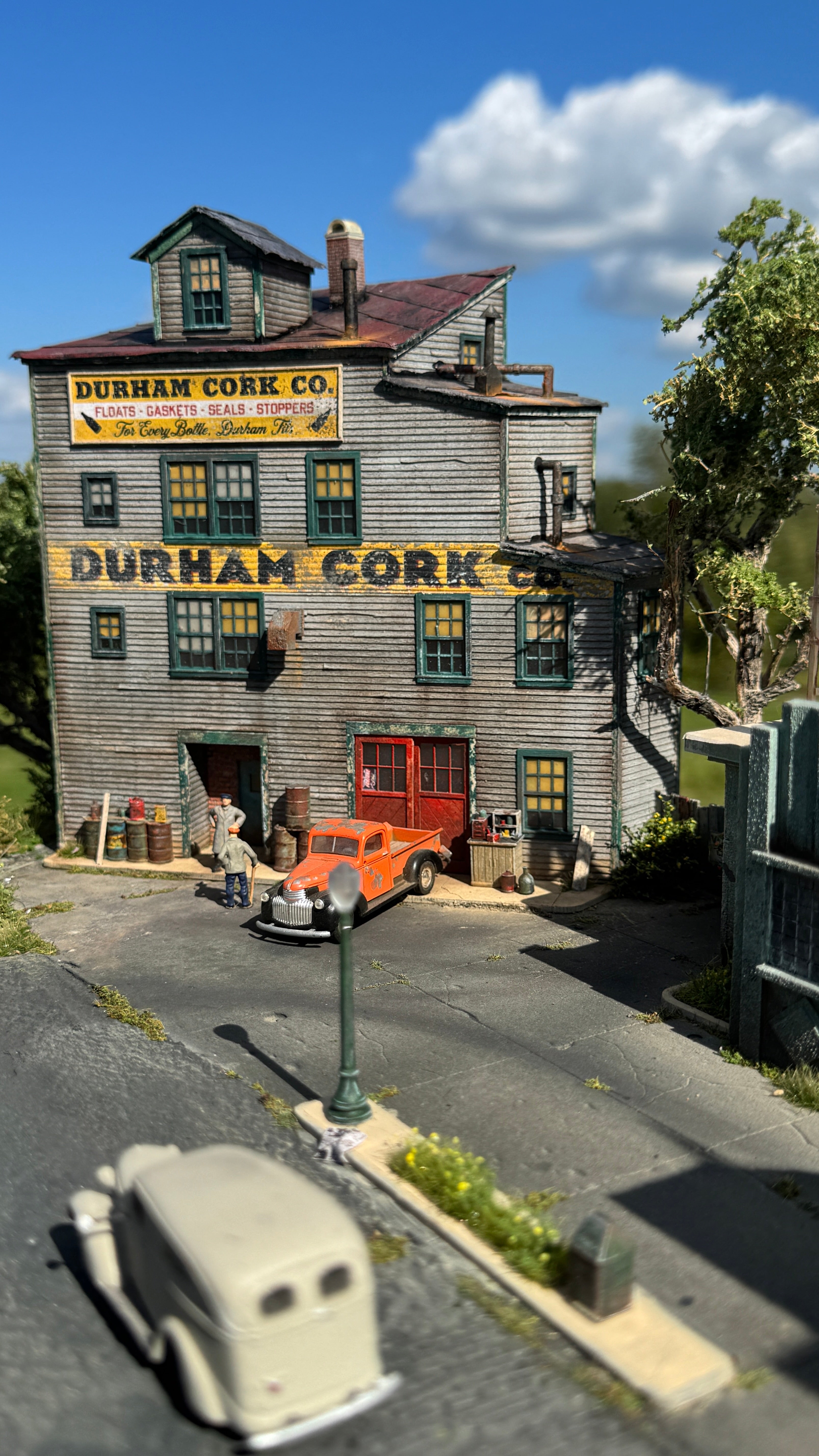 Railroad Avenue HO Scale Limited Run Kit - U.S.A. ONLY