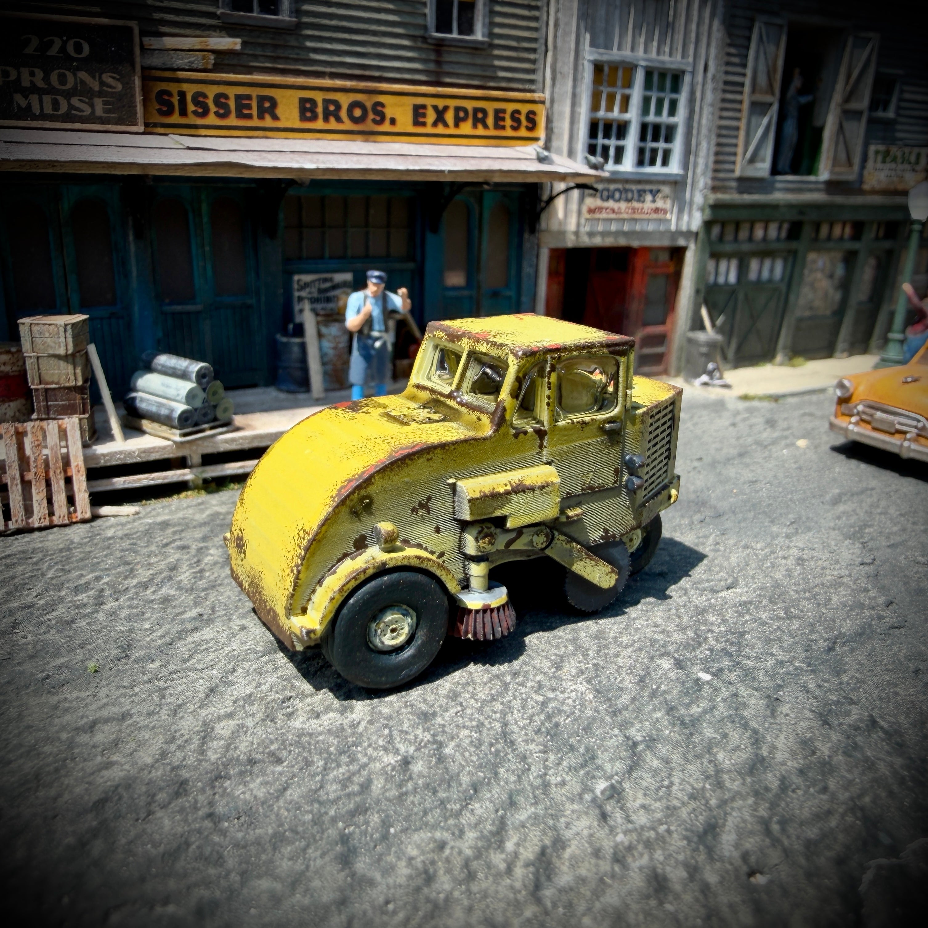 Vintage Street Sweeper Vehicle - HO Scale