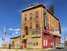 Load image into Gallery viewer, WACHTER APARTMENTS - HO SCALE KIT