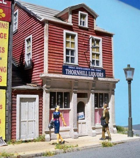 Rothman's Pawnshop & Liquor - HO Scale Kit