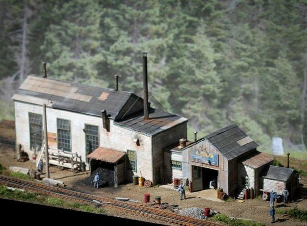 Engine House at Caldwell Junction - HO Scale Kit
