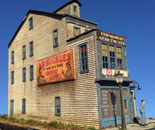 Load image into Gallery viewer, Gordon Novelty Co. - HO Scale Kit