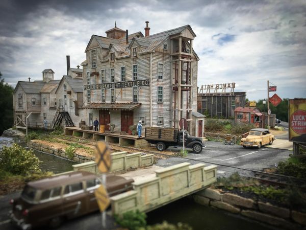 Rust Rock Falls - HO Scale Limited Run Kit