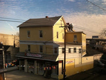 Load image into Gallery viewer, Panzera's Deli - HO Scale Kit