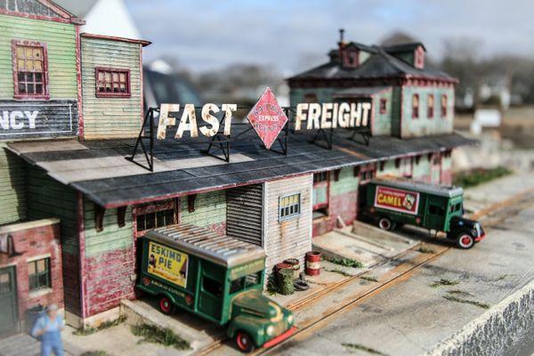 R.E.A. Freight House - HO Scale Kit