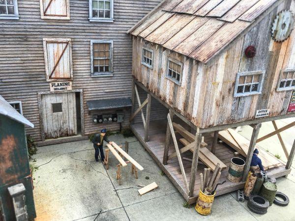 E.W. Karker Saw & Planing Mill - HO Scale Kit