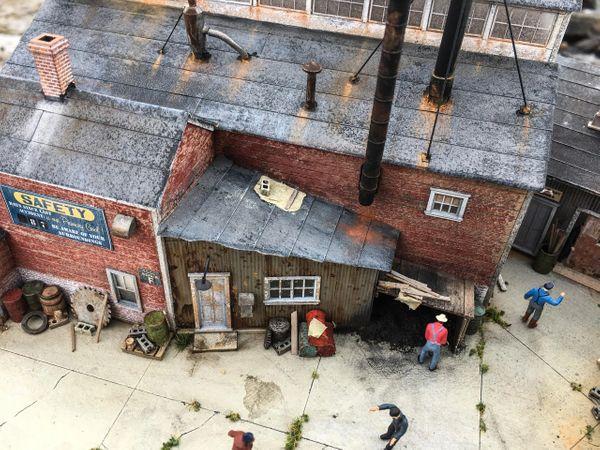 E.W. Karker Saw & Planing Mill - HO Scale Kit