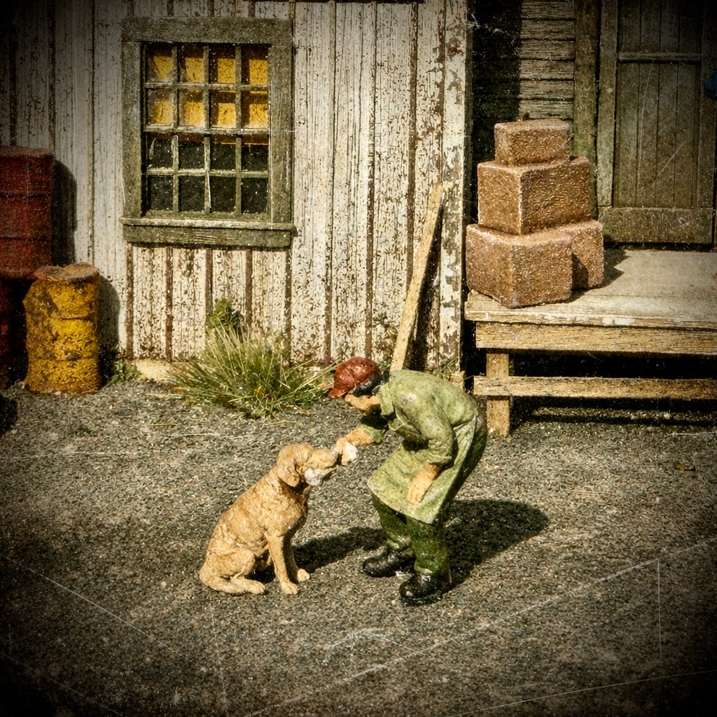 Good Boy - HO Scale Figure