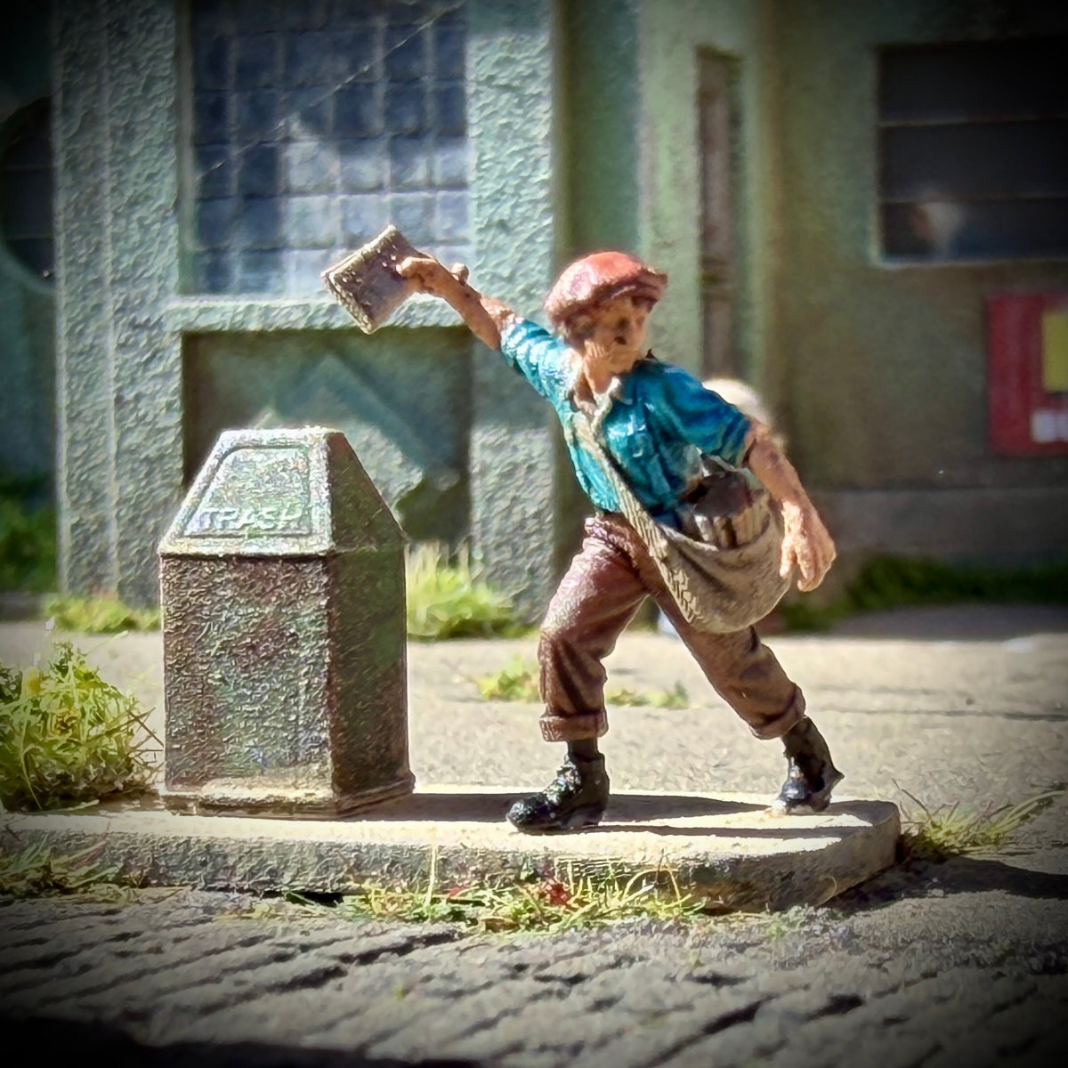 Paper Route- HO Scale Figure