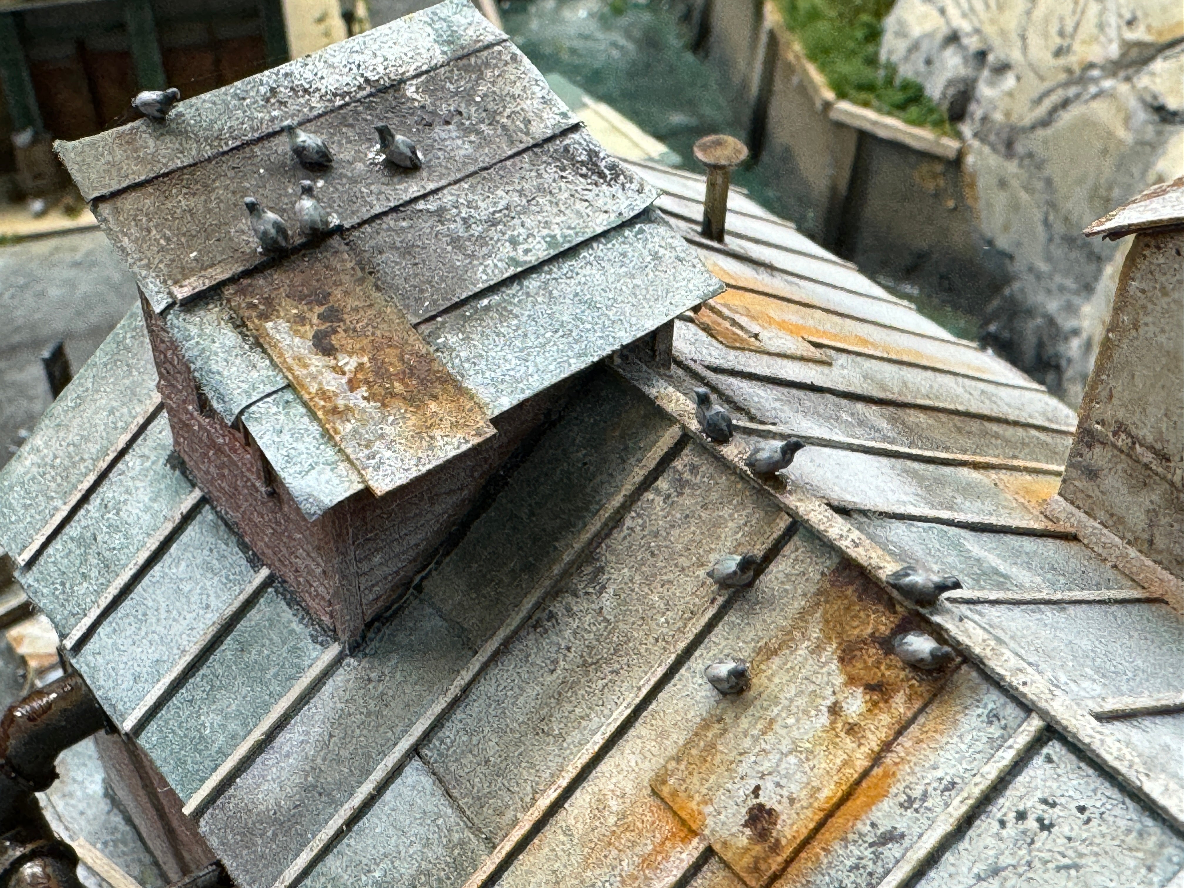 Pigeons  - Resin Detail Part HO Scale