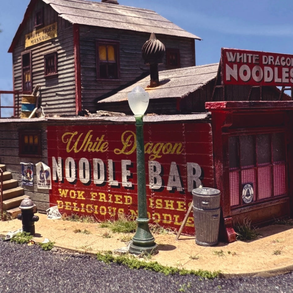 Noodle Bar &  Massage Parlor - HO  Scale Kit