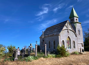 River Bend Chapel / Church & Cemetery - HO Scale Kit