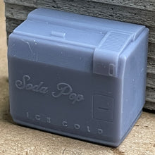 Load image into Gallery viewer, Vintage Soda Refrigerator -Top Loading (1)-  Resin Detail Part O Scale