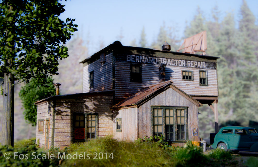 Bernard Tractor Supply - HO Scale Kit
