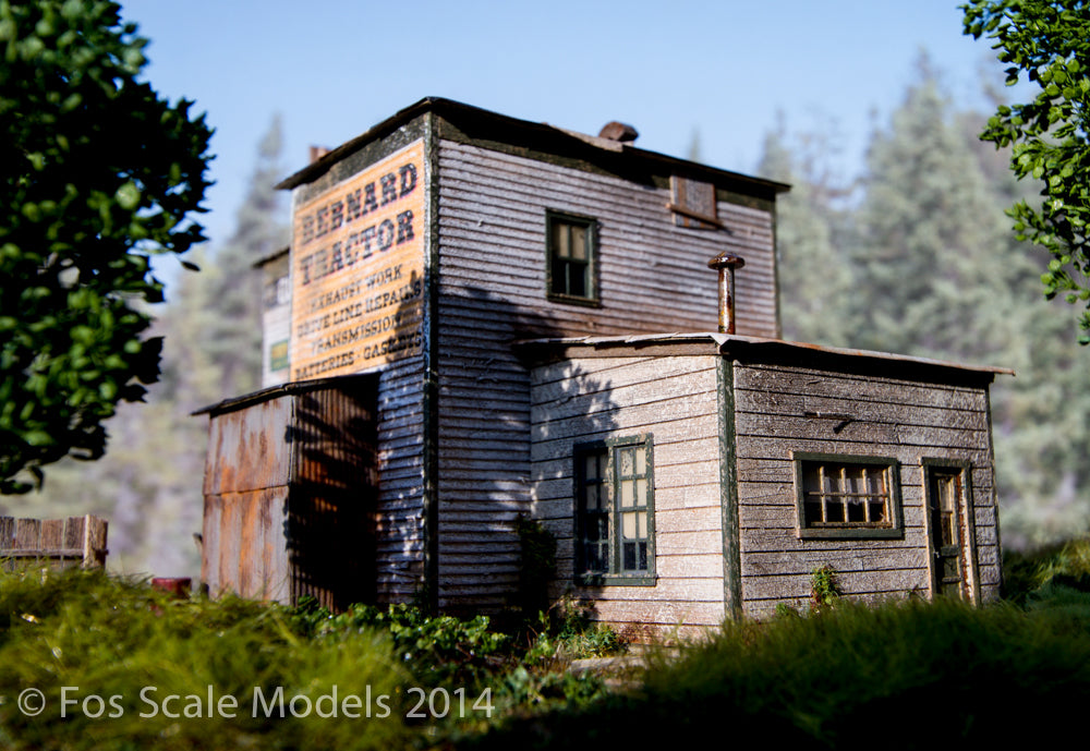Bernard Tractor Supply - HO Scale Kit