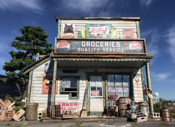 Pop Gunn's Grocery Store- O Scale Kit