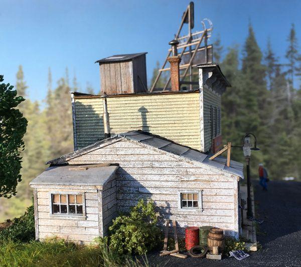 Lamont Photo & Film - HO Scale Kit