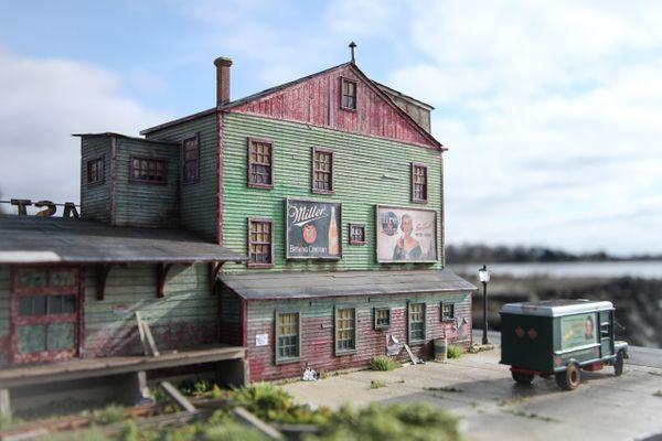 R.E.A. Freight House - HO Scale Kit