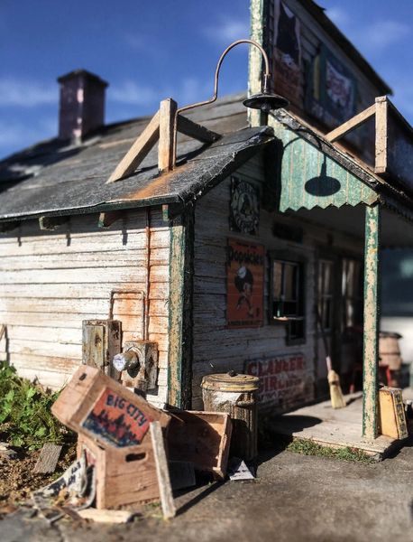 Pop Gunn's Grocery Store- O Scale Kit