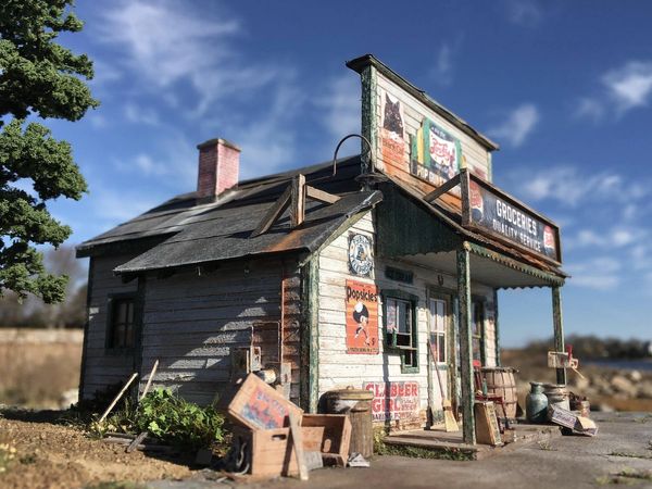 Pop Gunn's Grocery Store- O Scale Kit